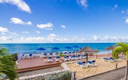 قرية لالونا ازور العين السخنة La Luna Azure